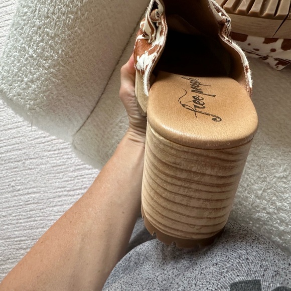 Free People Corbin Loafer Clog brown white cow print suede /pony hair size 39 - Picture 8 of 12